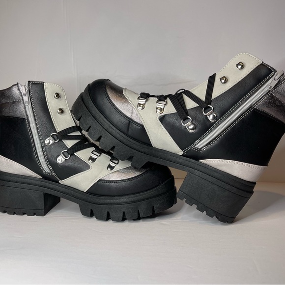 Sugar Calling Metallic Hiker Boots - Picture 6 of 9